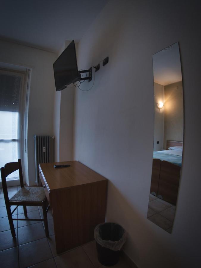 Locanda Cappadue Laveno-Mombello Eksteriør bilde
